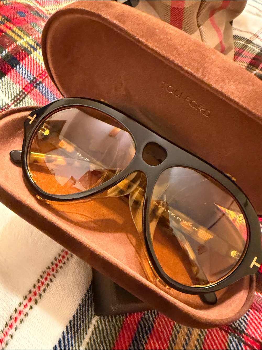 Tortoiseshell Oversized Sunglasses - Brown Lenses

Tom ford unisex - Picture 5 of 6